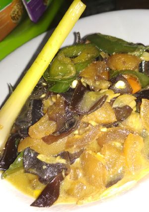 Foto resep Oseng kikil jamur kuping