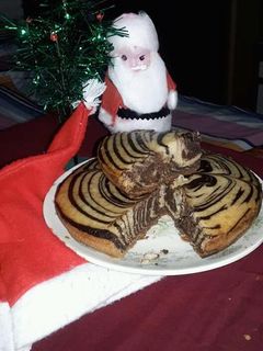 এগ লেস জেব্রা কেক (Eggless zebra cake recipe in Bengali) রেসিপির প্রধান ছবি