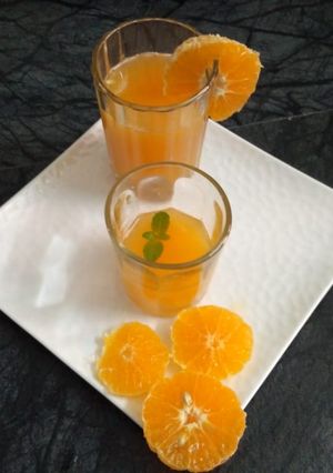 ऑरेंज जूस (Orange juice recipe in hindi) रेसिपी मुख्य फोटो