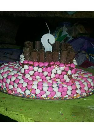 Una foto de Torta casera de cumpleaños 🎉❤