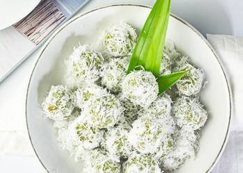 Resep Terbaik Klepon isi Gula Merah Enak Sempurna