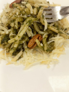 Una foto de Pesto de Albahaca con Spaghetti