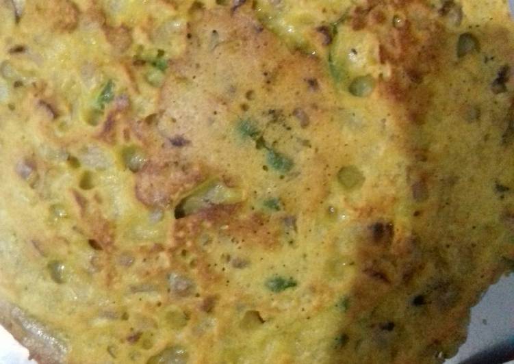 Steps to Prepare Any-night-of-the-week Besan ki yummy spicy roti
