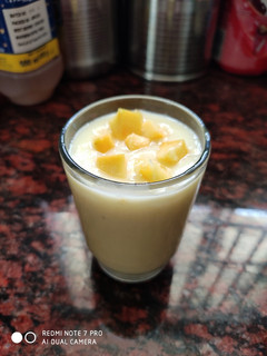 மேங்கோ ஜூஸ் (Mango juice recipe in tamil) செய்முறை முக்கிய புகைப்படம்