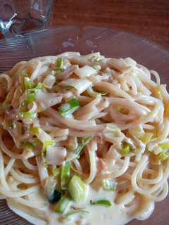 Una foto de Pasta con salsa Caruso