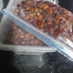 A picture of Ready to use chanay and beans.