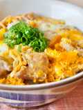 Oyakodon, Arroz con pollo y huevo (親子丼) / Comida Japonesa
