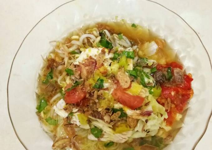 Soto Ayam Kuah Kuning