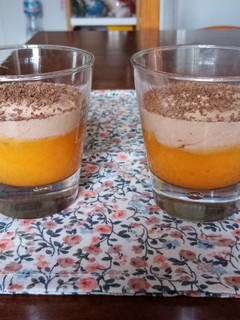 Una foto de Flan de caqui saludable