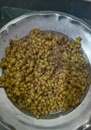 स्प्राउट्स (sprouts recipe in Hindi) रेसिपी मुख्य फोटो