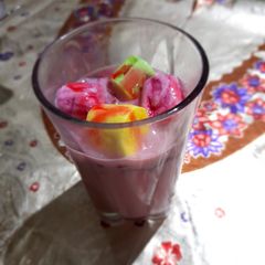 Strawberry marshmallow chunks🍓 A picture of Strawberry marshmallow chunks🍓.