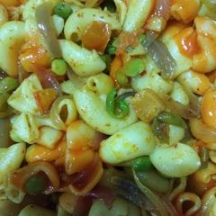 A picture of Macaroni.