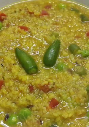 A picture of Healthy Dalia Moong dal Khichdi.