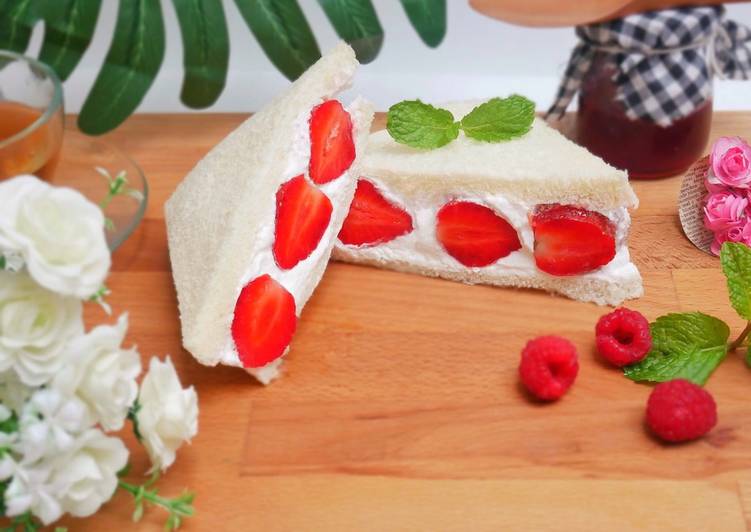 Bahan Strawberry Sandwich / Japanese Fruit Sandwiches | Cara Buat Strawberry Sandwich / Japanese Fruit Sandwiches Yang Enak Banget