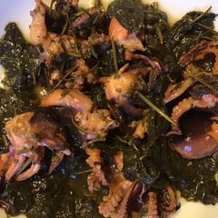 California Farm Pickled Seaweed Kelp with Calamari A picture of California Farm Pickled Seaweed Kelp with Calamari.