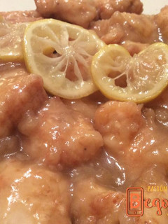 Una foto de Pollo al limón al estilo chino