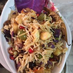A picture of Navratan pulao.
