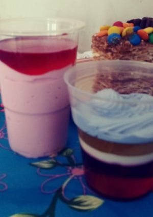 Una foto de Gelatina Arcoiris