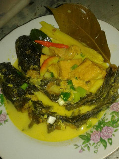 Foto resep Kuah kuning ikan leta { lele tahu }