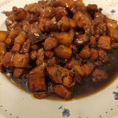 A picture of Chinese braised pork.