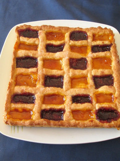 Foto di Crostata alle due confetture