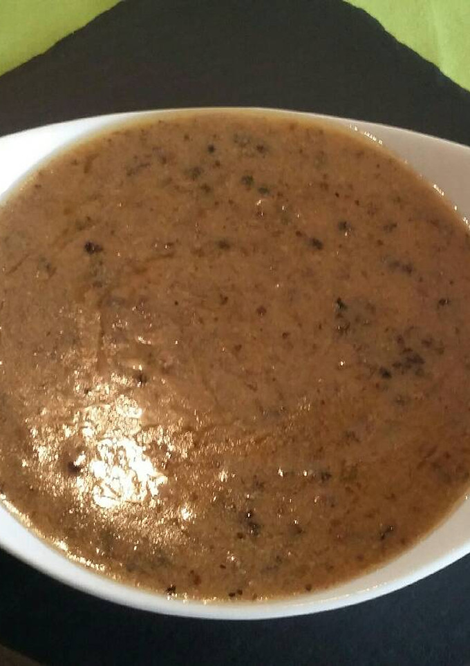 Una foto de Salsa de pimienta verde
