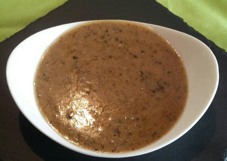 Salsa de pimienta verde
