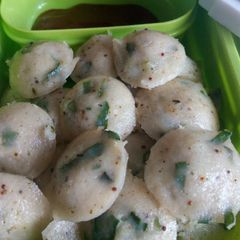 Onion mini idli A picture of Onion mini idli.