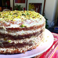 A picture of Pistachio and carrot cake 🥕.