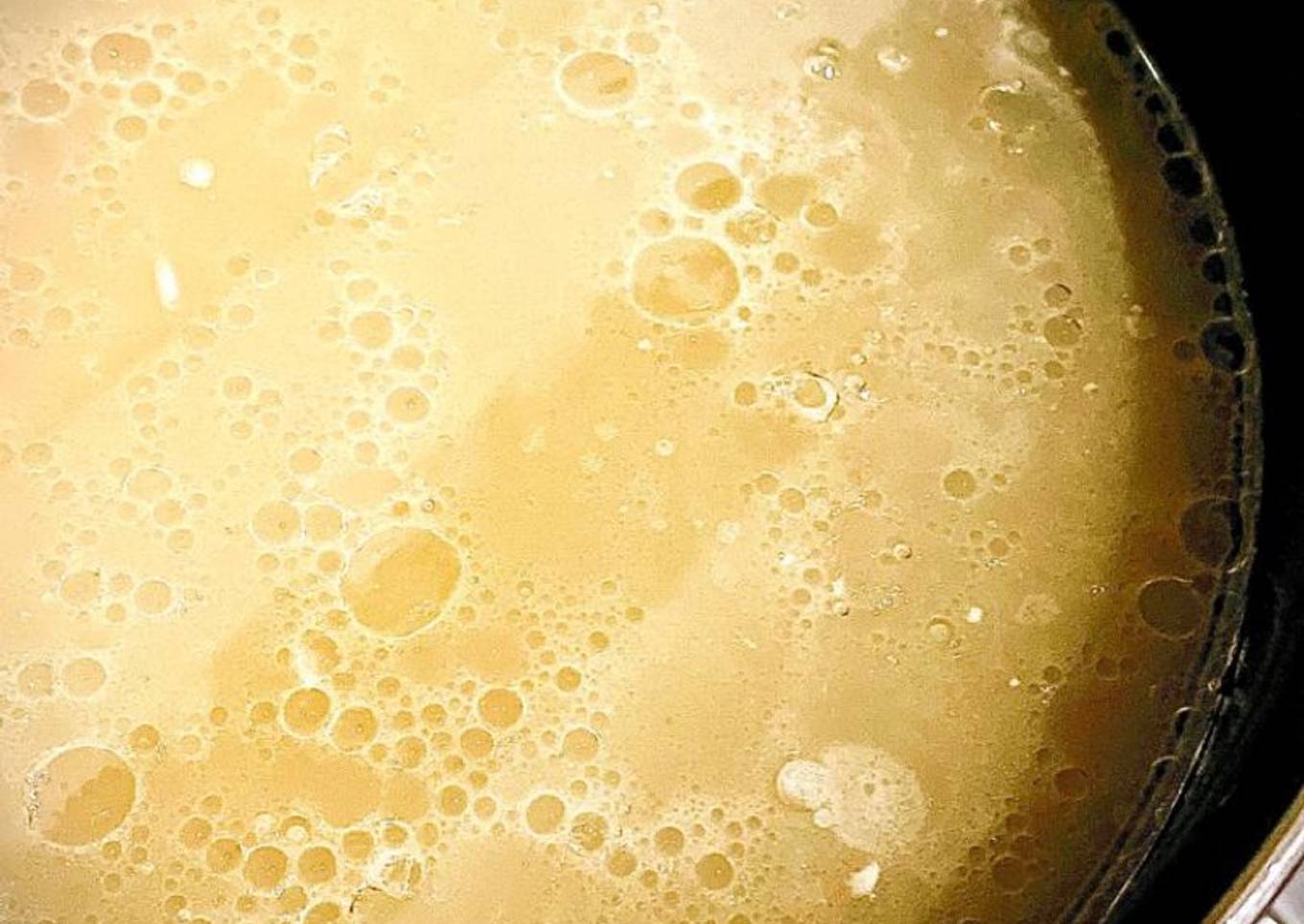Pork Bone Broth (Kaldu Tulang Babi)