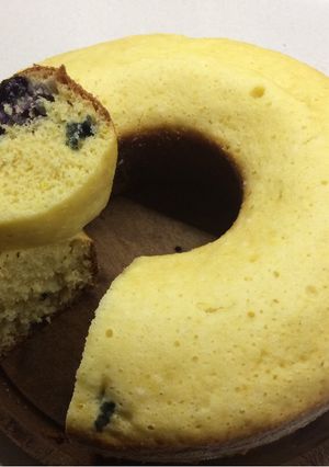 Una foto de Budín de arándanos 💙🥧