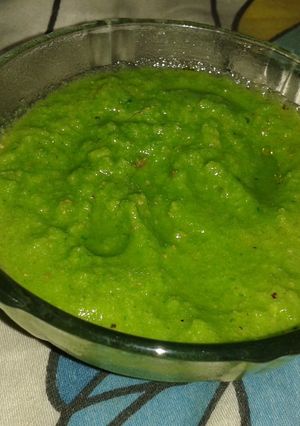 A picture of Amrood ki chutney.