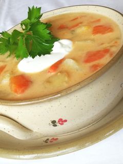 Tejfölös újkrumplileves 🍲 recept fotója