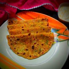 A picture of Gobhi paratha.