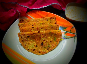 A picture of Gobhi paratha.