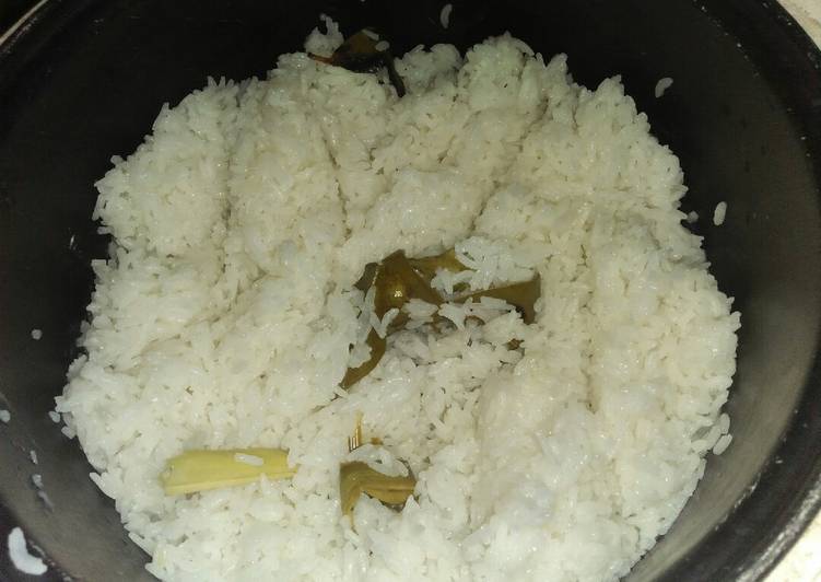 Nasi uduk ricecooker