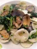 Orecchiette con cime di rapa e vongole