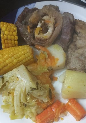 Una foto de Puchero Criollo, es lo más rico para estos días fríos, y aprovechar para hacer sopa de verduras