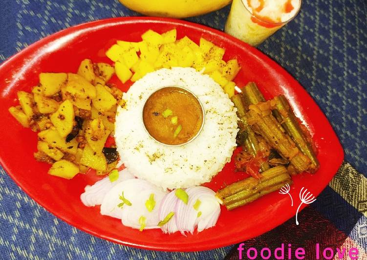 The Simple and Healthy Lunch platter veg