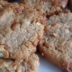 A picture of Peanut butter cookies.