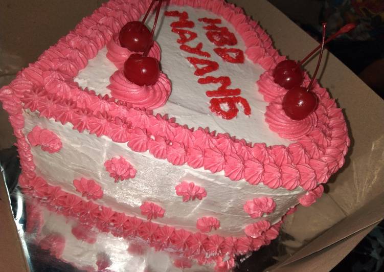 Pink love birthday cake