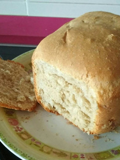 Una foto de Pan casero básico en panificadora