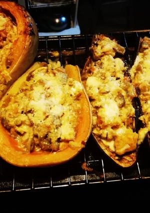 Una foto de Berenjena y calabaza rellena
