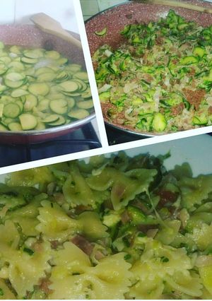 Foto di Farfalle con zucchine speck e provola