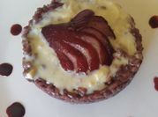 Una foto di brie con le pere