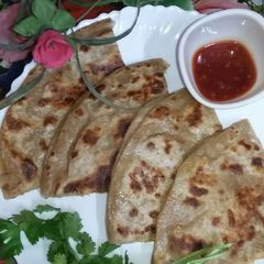 A picture of Veg mix puratha.
