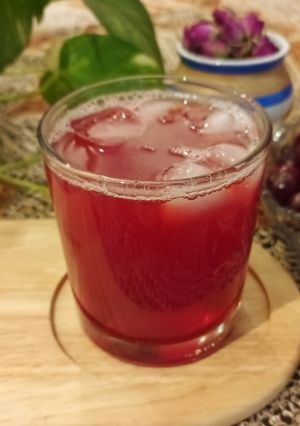 عکسی از دستور یخ چای آلبالو