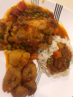 Una foto de Pollo guisado