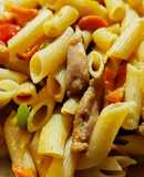 Macarrones con pollo y verduras