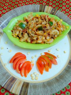 रोस्टेड टोमॅटो कॅरॅमलाइज्ड ओनियन पास्ता(Roasted tomato Caremelised Onion Pasta Recipe In Marathi) रेसिपी चे मुख्य फोटो